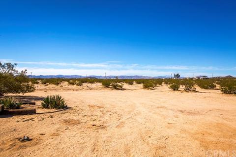 586 Mockingbird Ln, Joshua Tree, CA 92252 photo 27