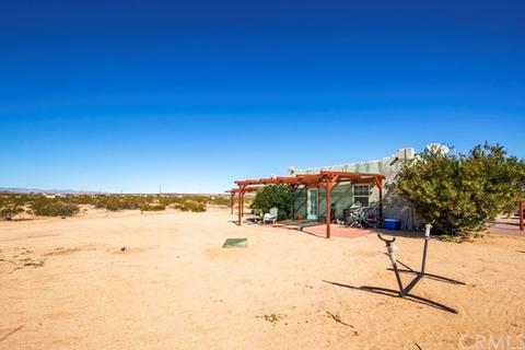 586 Mockingbird Ln, Joshua Tree, CA 92252 photo 18