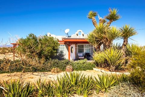 586 Mockingbird Ln, Joshua Tree, CA 92252 photo 3