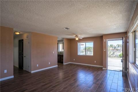 4647 Camarilla Ave, Yucca Valley, CA 92284 photo 7