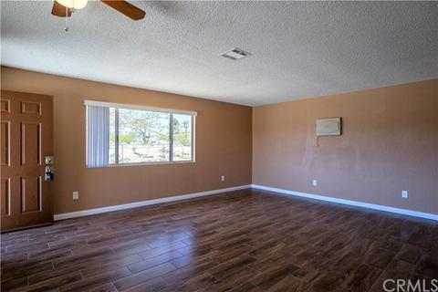 4647 Camarilla Ave, Yucca Valley, CA 92284 photo 10