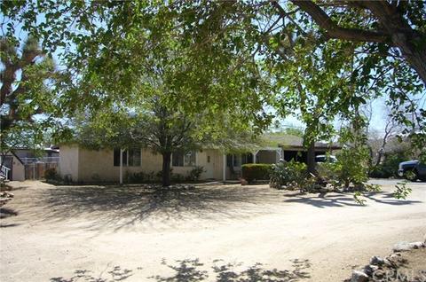 7737 Barberry Ave, Yucca Valley, CA 92284 photo 2