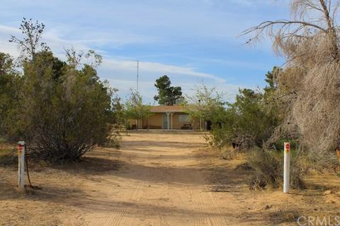 56363 Flamingo Rd, Yucca Valley, CA 92284 photo 2
