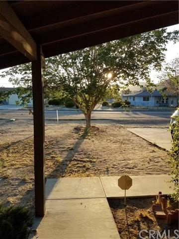 7077 Tamarisk Ave, Yucca Valley, CA 92284 photo 4