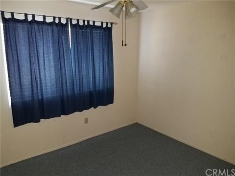 7077 Tamarisk Ave, Yucca Valley, CA 92284 photo 11