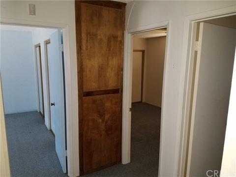 7077 Tamarisk Ave, Yucca Valley, CA 92284 photo 3