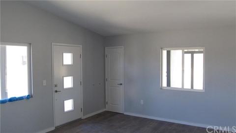 6280 Indio Ave, Yucca Valley, CA 92284 photo 2