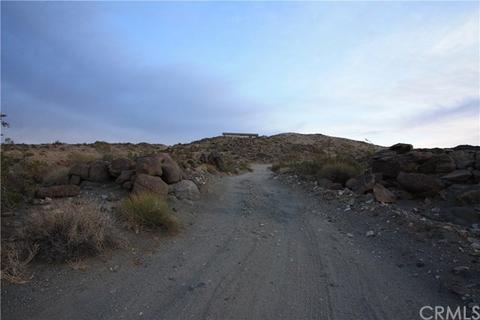 57054 Richardson Dr, Landers, CA 92285 photo 10