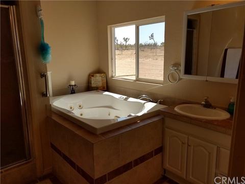 3388 Paradise View Rd, Yucca Valley, CA 92284 photo 2