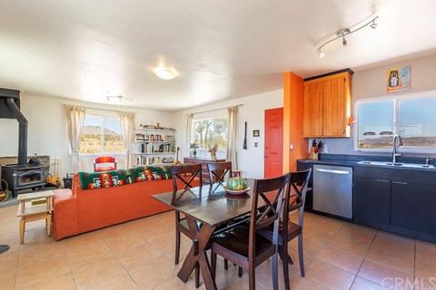 56347 Shannon Rd, Landers, CA 92285 photo 14