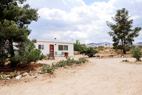 56347 Shannon Rd, Landers, CA 92285 photo 4