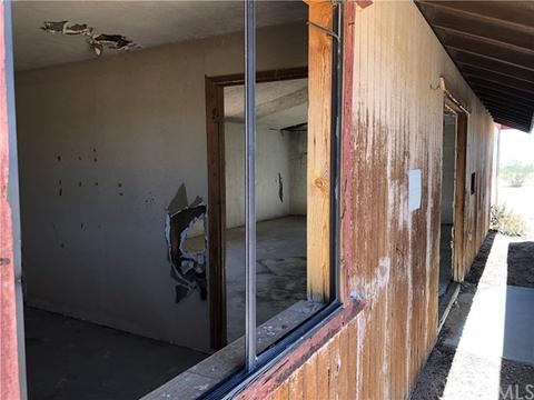 60121 Applegate Way, Landers, CA 92285 photo 6