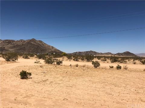 60121 Applegate Way, Landers, CA 92285 photo 17