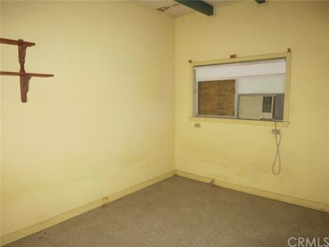 633 Desnok St, Needles, CA 92363 photo 10