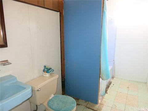 633 Desnok St, Needles, CA 92363 photo 7