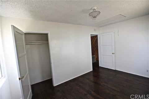 8844 Sewell Ave, Fontana, CA 92335 photo 17