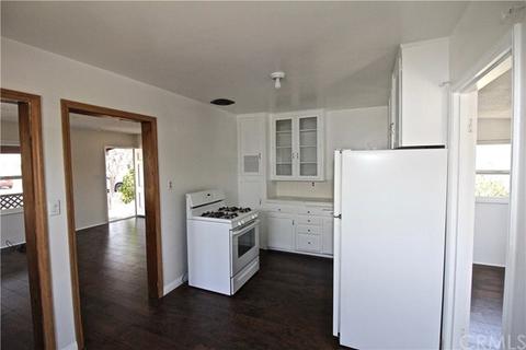 8844 Sewell Ave, Fontana, CA 92335 photo 11