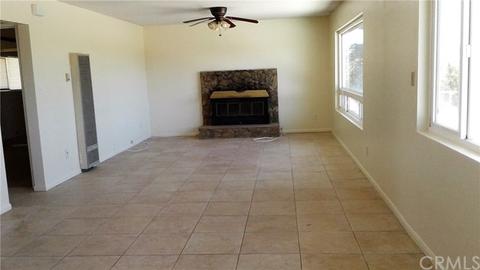 56687 Cobalt Rd, Yucca Valley, CA 92284 photo 4