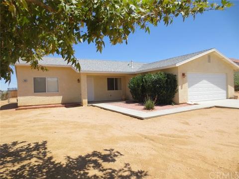 7421 Camarilla Ave, Yucca Valley, CA 92284 photo 2