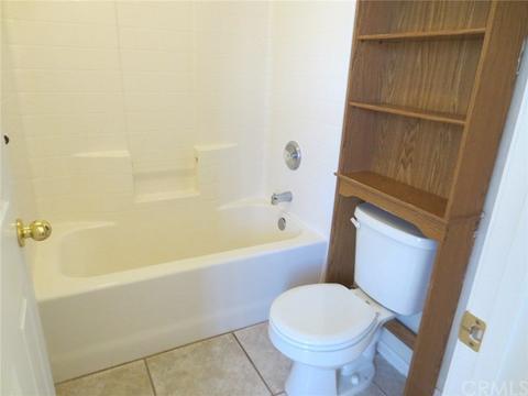 7421 Camarilla Ave, Yucca Valley, CA 92284 photo 14