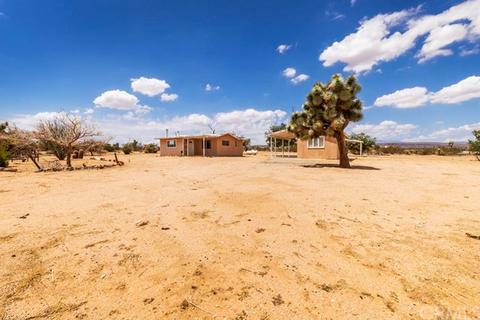 3141 La Habra Ave, Yucca Valley, CA 92284 photo 1