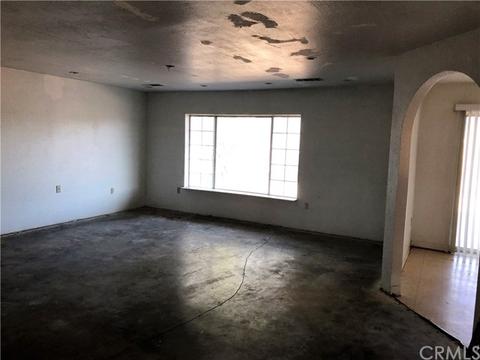 5275 Olympic Rd, Joshua Tree, CA 92252 photo 3