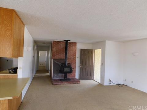 56724 Breezy Ln, Yucca Valley, CA 92284 photo 5