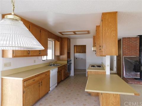 56724 Breezy Ln, Yucca Valley, CA 92284 photo 6