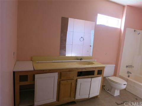 215 Race St, Needles, CA 92363 photo 8