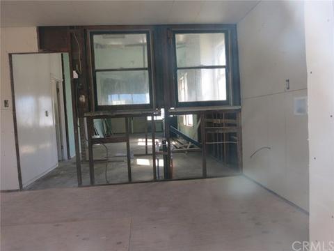 411 Acoma St, Needles, CA 92363 photo 9
