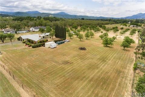 2975 Smith Ln, Clearlake, CA 95422 photo 3