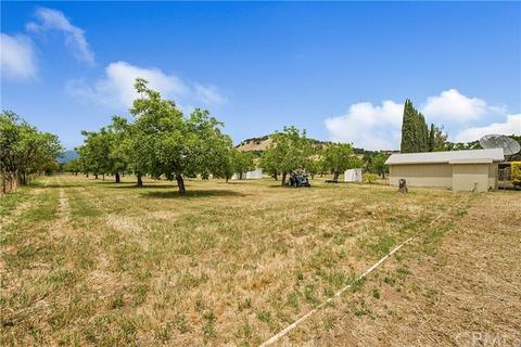 2975 Smith Ln, Clearlake, CA 95422 photo 2
