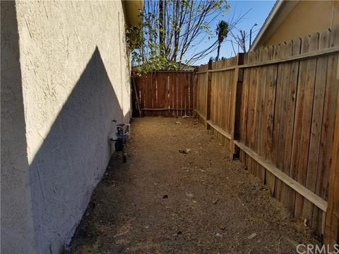 10808 Maple Ave, Bloomington, CA 92316 photo 13