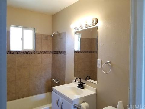 10808 Maple Ave, Bloomington, CA 92316 photo 4