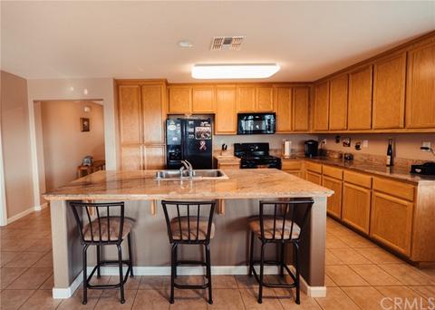 1386 Irvine Ct, Merced, CA 95348 photo 4