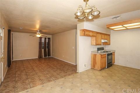 526 Monique St, Merced, CA 95341 photo 3