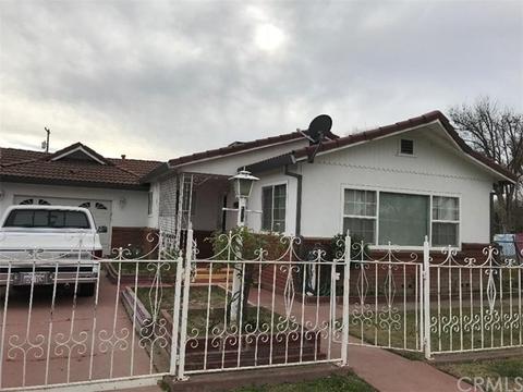 1152 W 4th St, Merced, CA 95341 photo 1