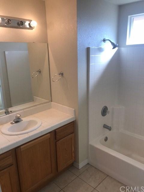 3894 Black Hawk Ave, Merced, CA 95340 photo 14