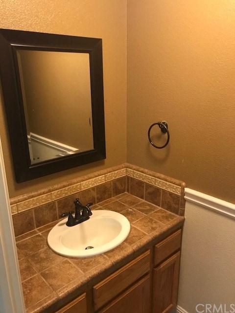 3894 Black Hawk Ave, Merced, CA 95340 photo 12
