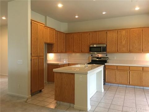 3611 Swan Ct, Merced, CA 95340 photo 4