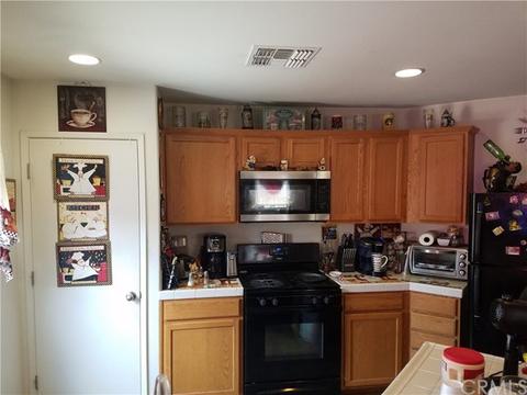 486 S Knox St, Madera, CA 93638 photo 2