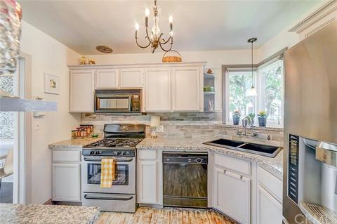 459 W 25th St, Merced, CA 95340 photo 3