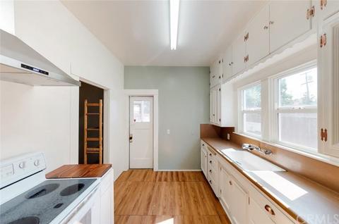 35 W 19th St, Merced, CA 95340 photo 9