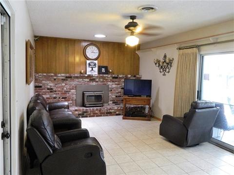 380 W Alexander Ave, Merced, CA 95348 photo 4