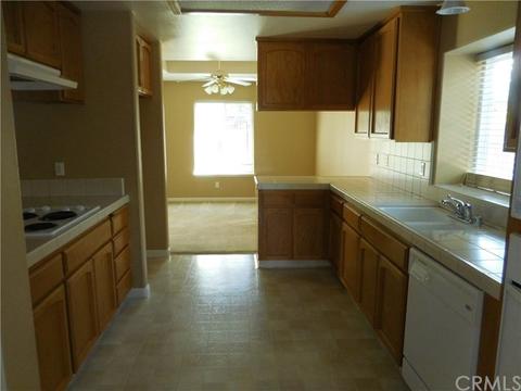 7615 Edinburgh St, Chowchilla, CA 93610 photo 10