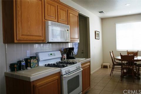 588 Juniper, Chowchilla, CA 93610 photo 2
