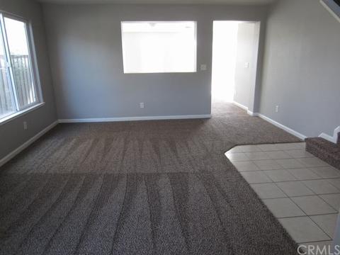 936 Papaya St, Madera, CA 93638 photo 2