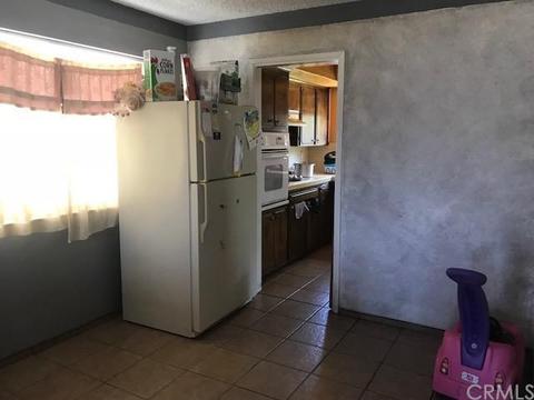 808 Wessmith Way, Madera, CA 93638 photo 2