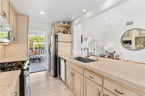348 E 16th St, Costa Mesa, CA 92627 photo 5