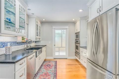 211 E 20th St, Costa Mesa, CA 92627 photo 8